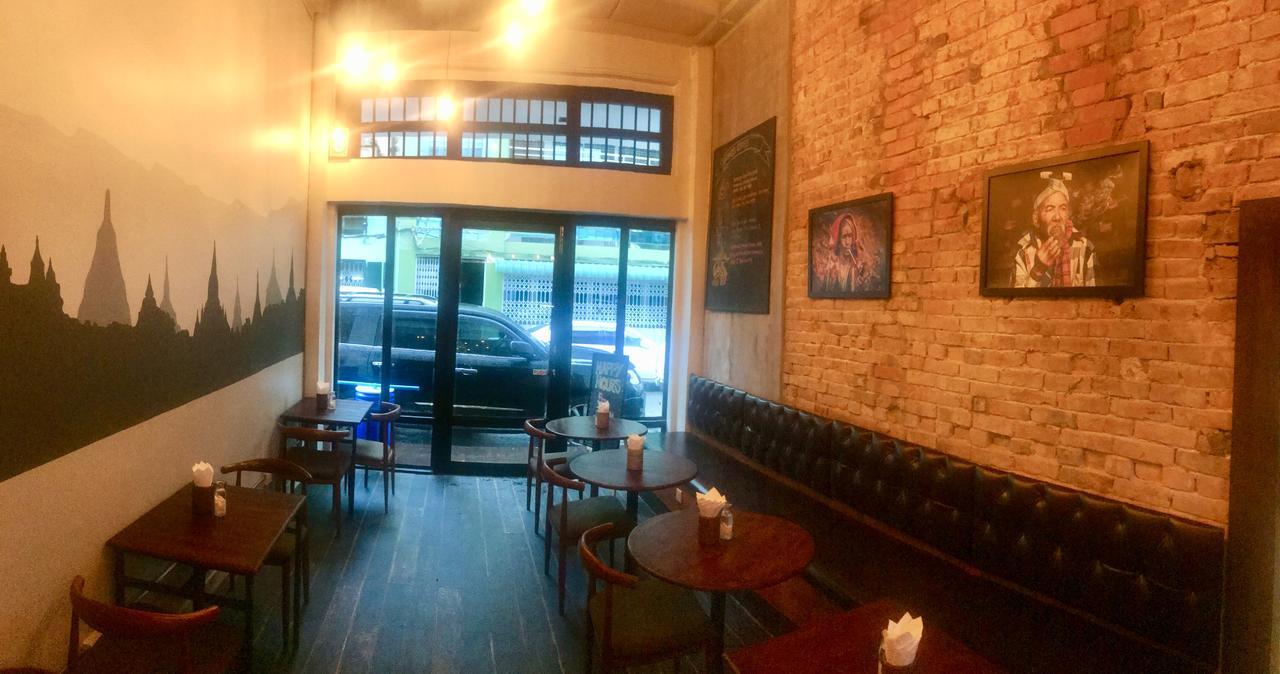 Baobabed Hostel Yangon, Myanmar Екстериор снимка