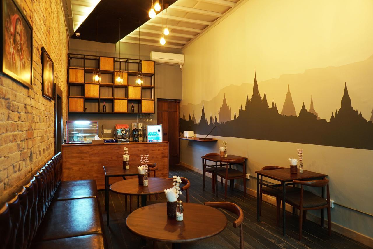 Baobabed Hostel Yangon, Myanmar Екстериор снимка