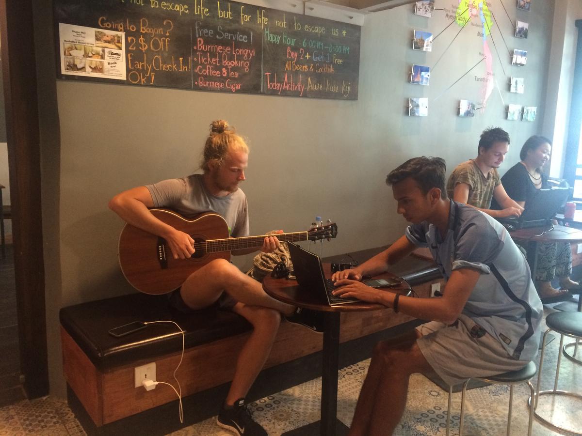 Baobabed Hostel Yangon, Myanmar Екстериор снимка