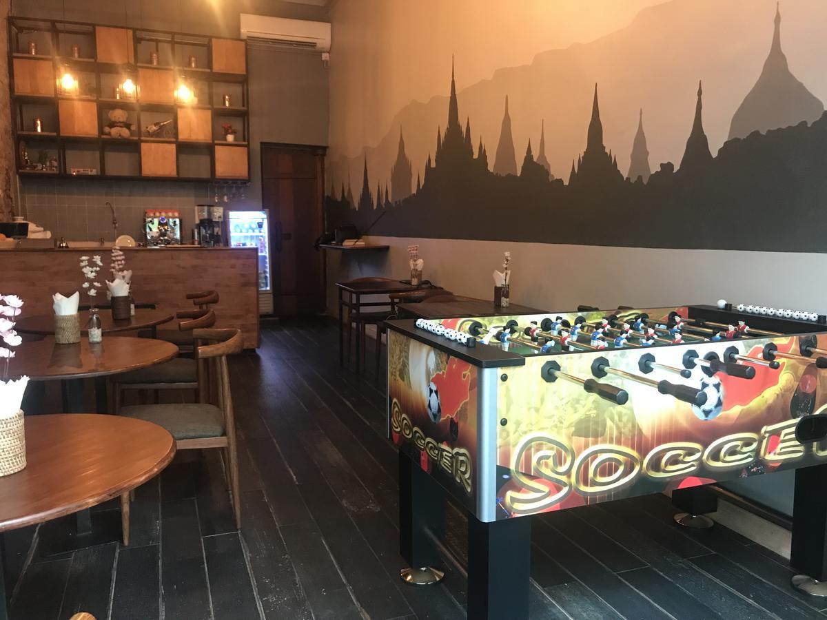 Baobabed Hostel Yangon, Myanmar Екстериор снимка